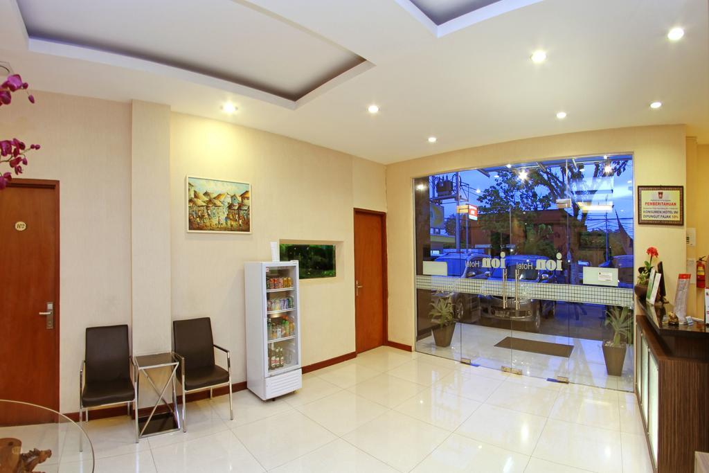 Ion Hotel Padang  Exterior photo