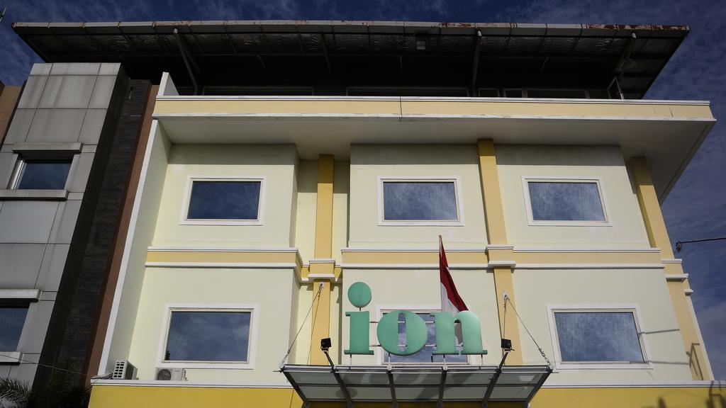 Ion Hotel Padang  Exterior photo